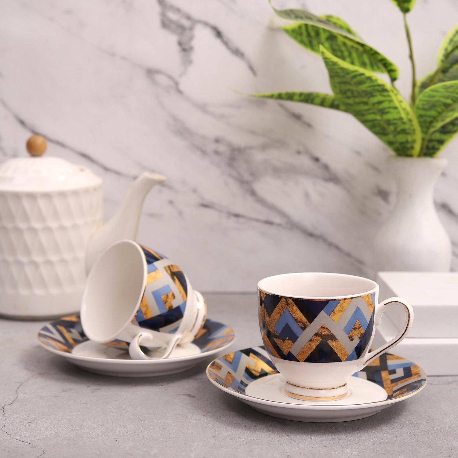 Zigzag cups with saucer (Set of 6 Cups and 6 Saucers) - Amora Crockery